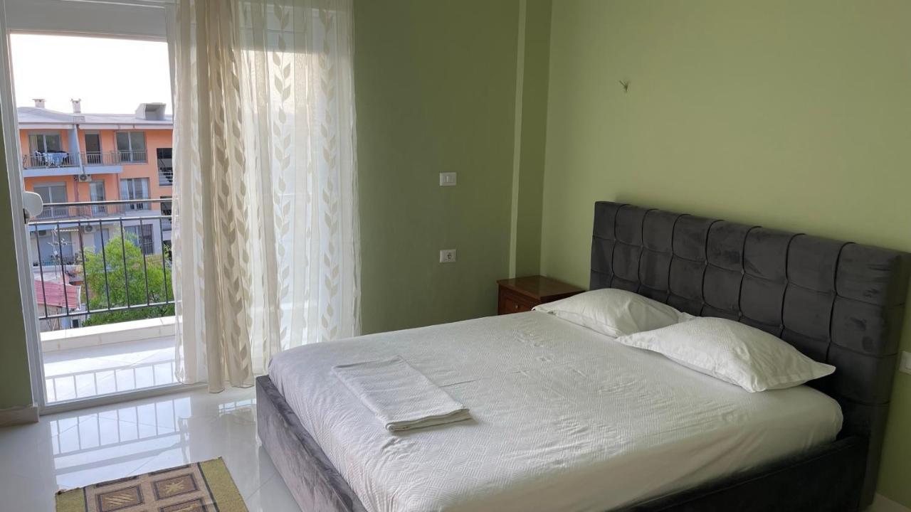 Azure Apartments By Kondo Stays فلورا المظهر الخارجي الصورة