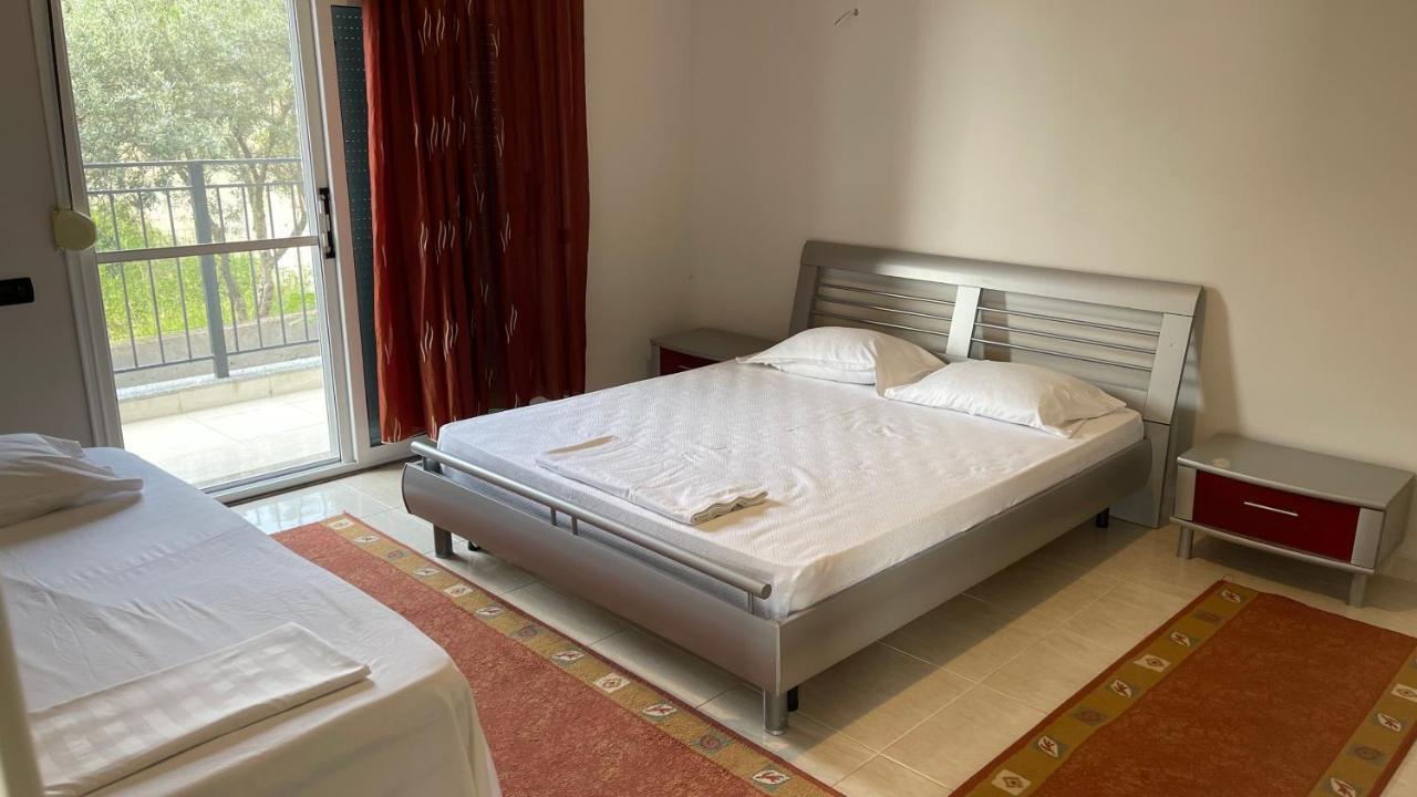Azure Apartments By Kondo Stays فلورا المظهر الخارجي الصورة