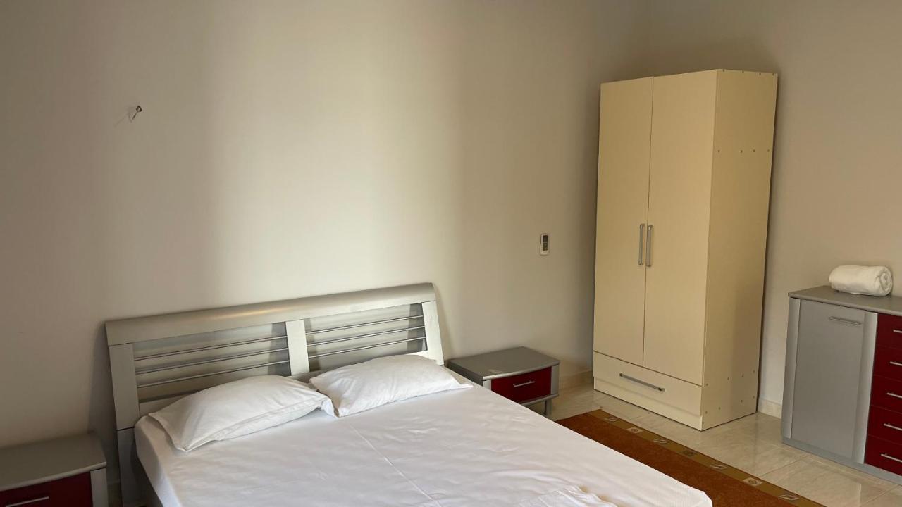 Azure Apartments By Kondo Stays فلورا المظهر الخارجي الصورة