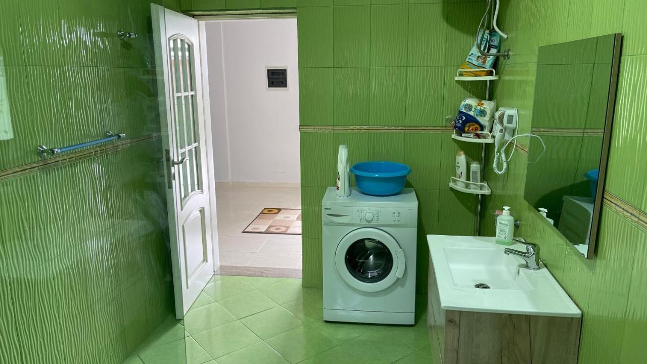 Azure Apartments By Kondo Stays فلورا المظهر الخارجي الصورة